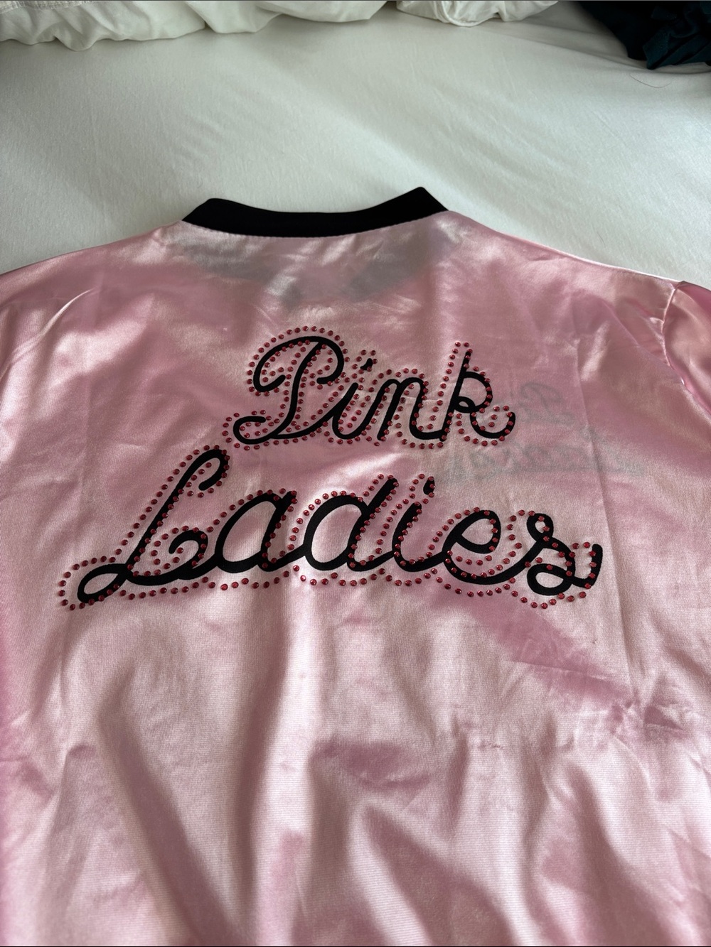 Ladies Pink Ladies Costume Bomber Jacket with Black Trim & Accessories - Picture 4 of 9